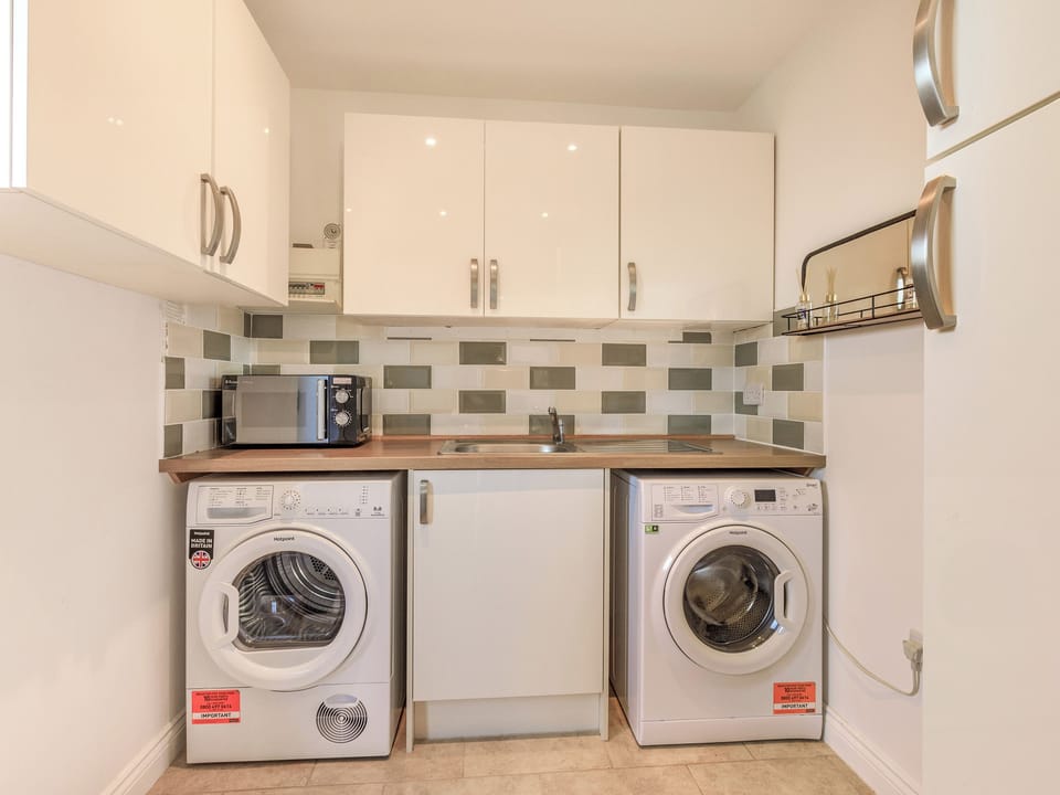 Utility room | Marram Dune Beach House, Brean