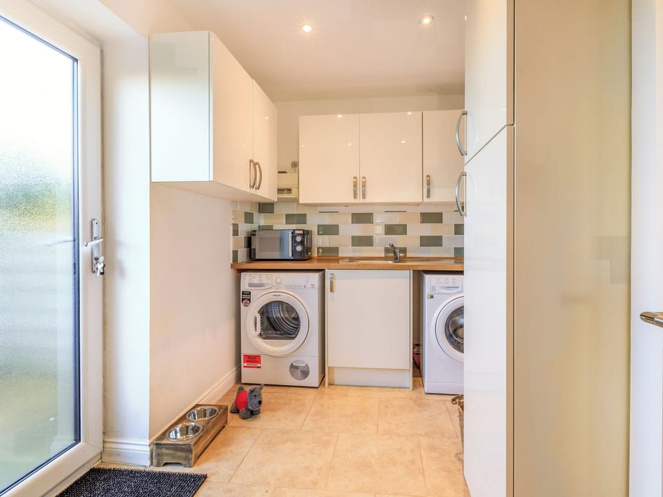 Utility room | Marram Dune Beach House, Brean