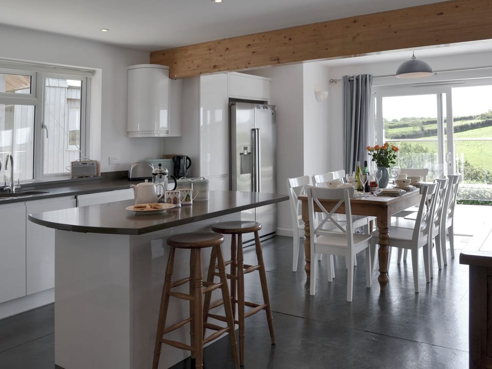 Tastefully furnished open plan living | Roskear, Crackington Haven, near Bude