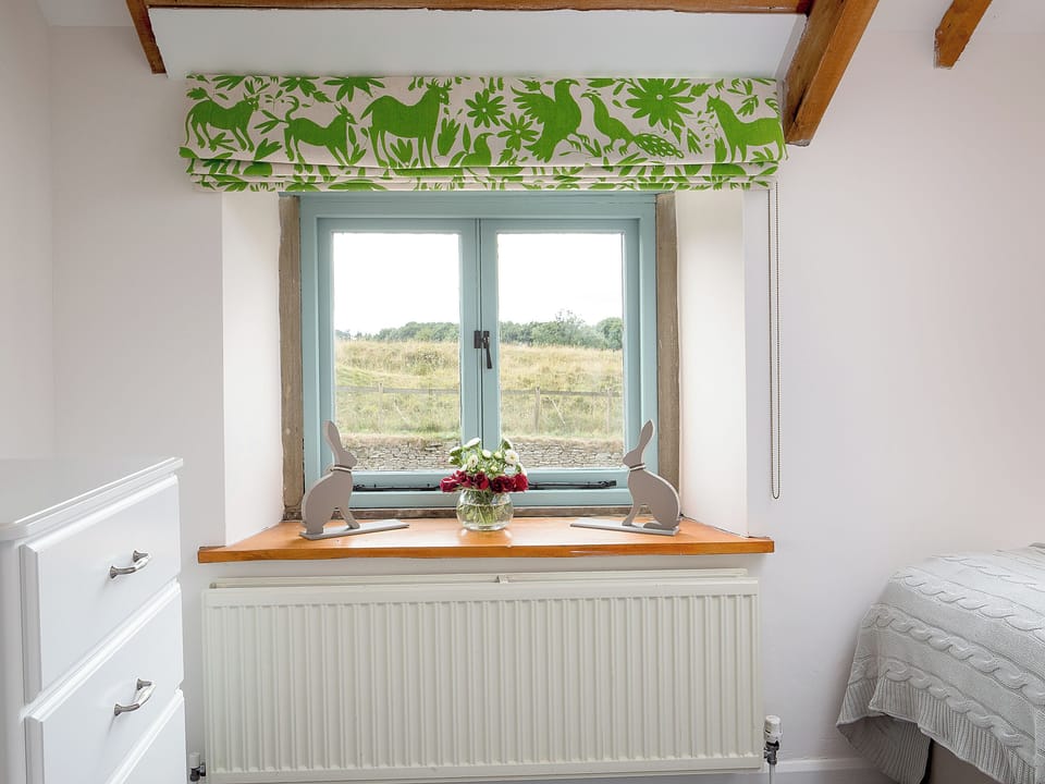 Twin bedroom | Fort View - Woodcock Farm, Old Sodbury, near Bristol