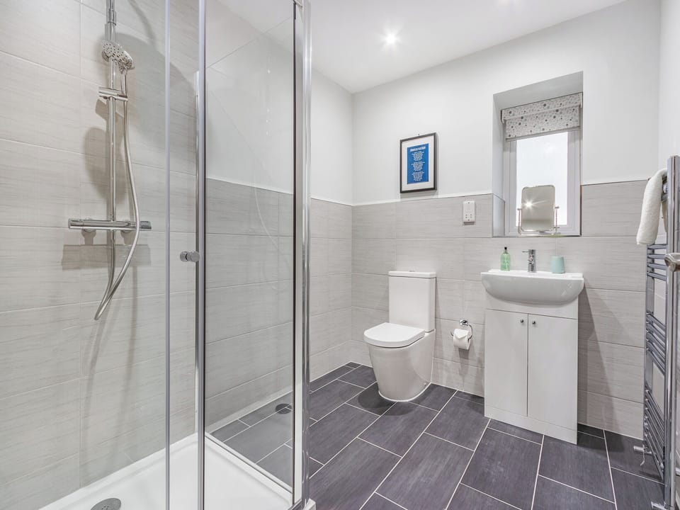 Shower room | Fiadh Ruadh - Gartclach Farm, Gartmore, near Stirling