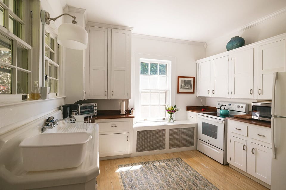 Well Stocked Full Kitchen