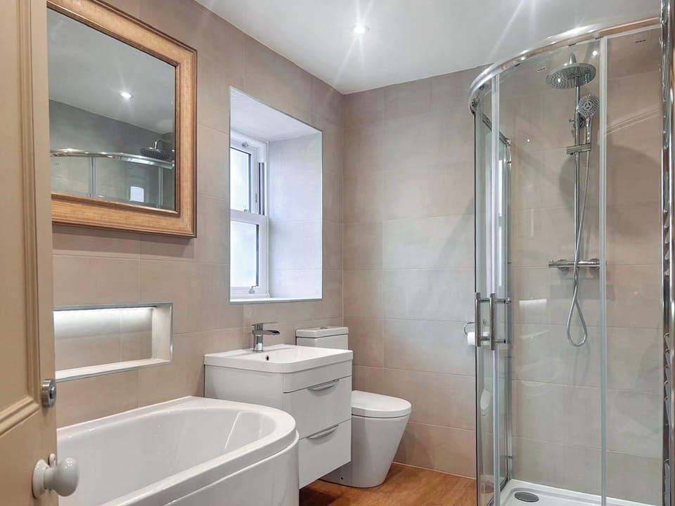 Bathroom | Sykes Head Cottage - Sykes Cottages, Oakworth, Near Haworth