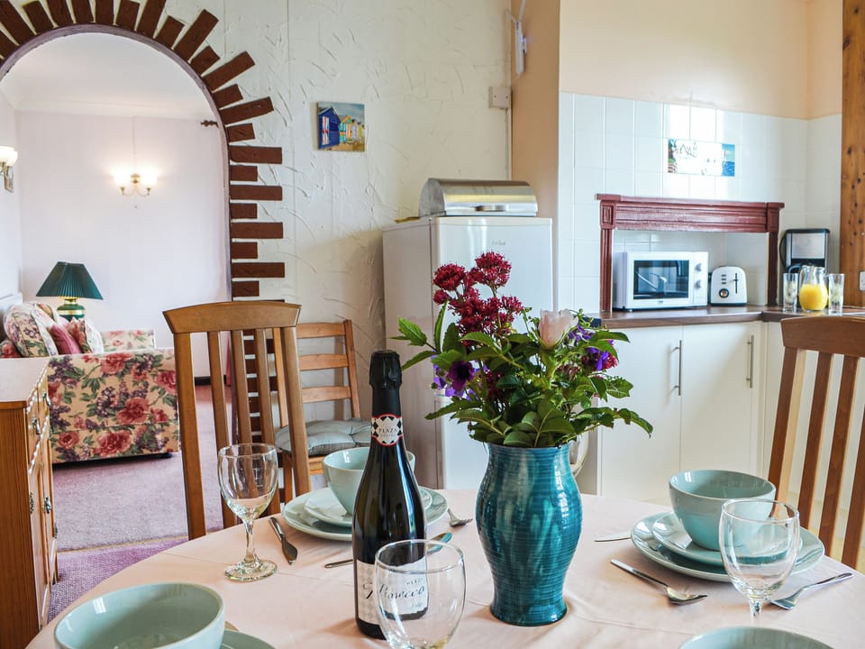 Kitchen/diner | Sunny Bank - Hunmanby Gap Cottages, Hunmanby Gap, near Filey