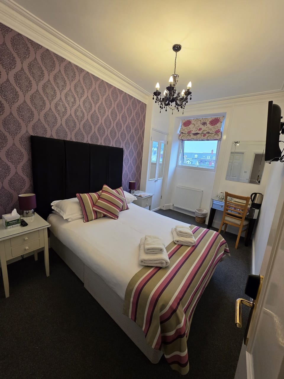 Standard Double Room 11 | Iron/ironing board, free WiFi