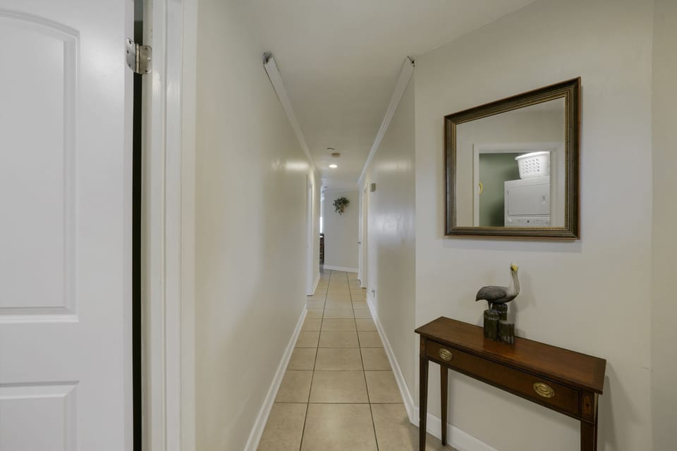 Bright entry way with clean lines welcomes you to Cabana Club 401