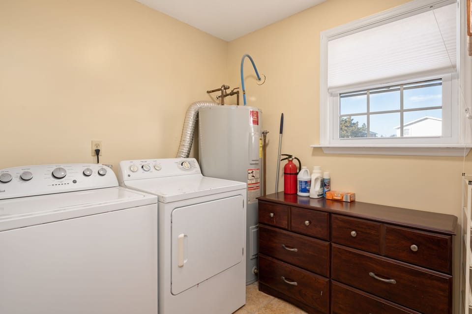 ONHC101A: Blue Water House | LL Laundry Area