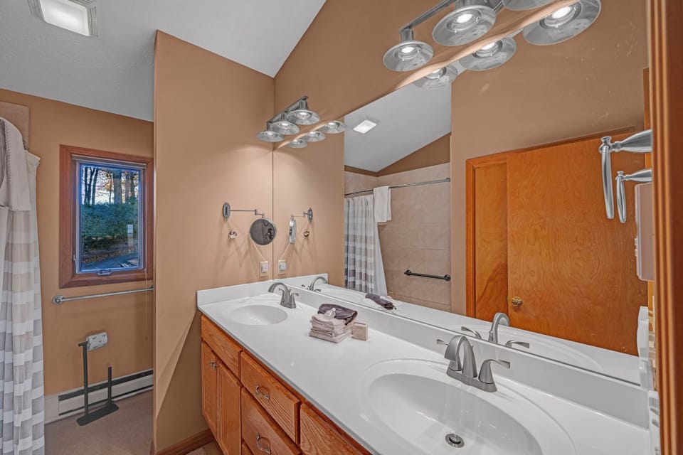 Master Bathroom with Shower