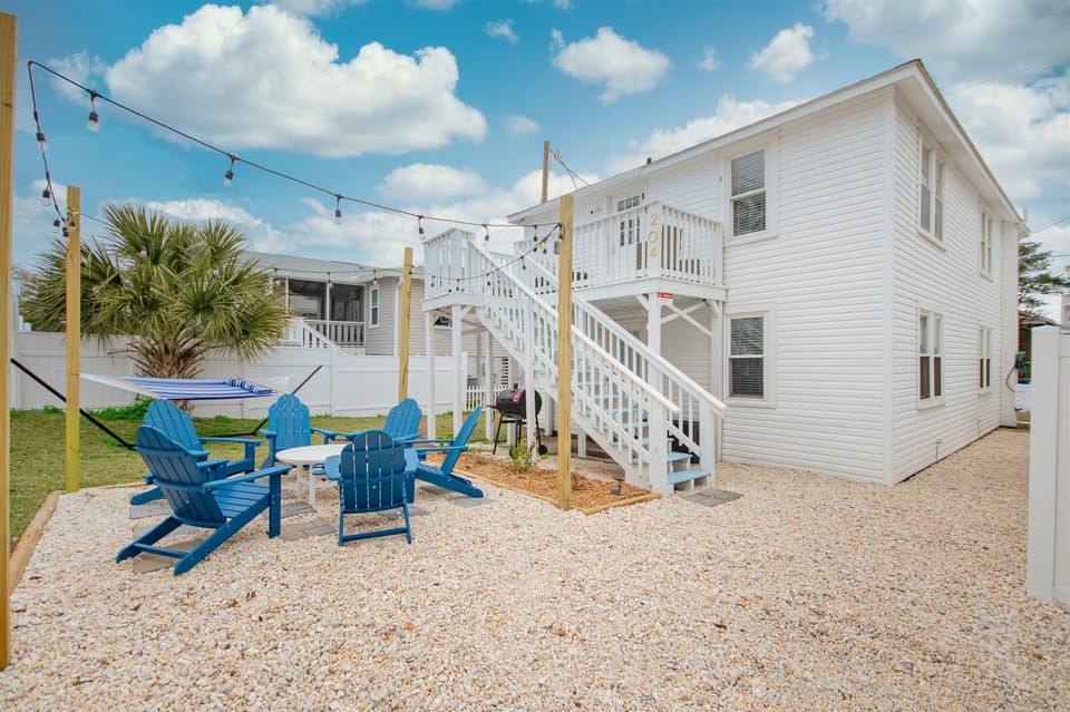 Rear outdoor space