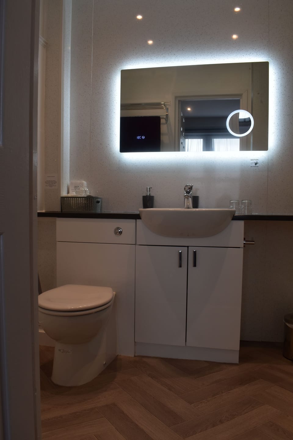 Family Room | Soundproofing, free WiFi, bed sheets