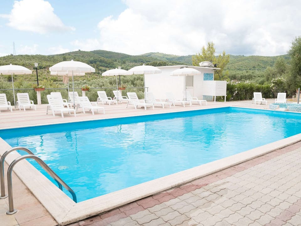 Holiday Home Swimming Pool
