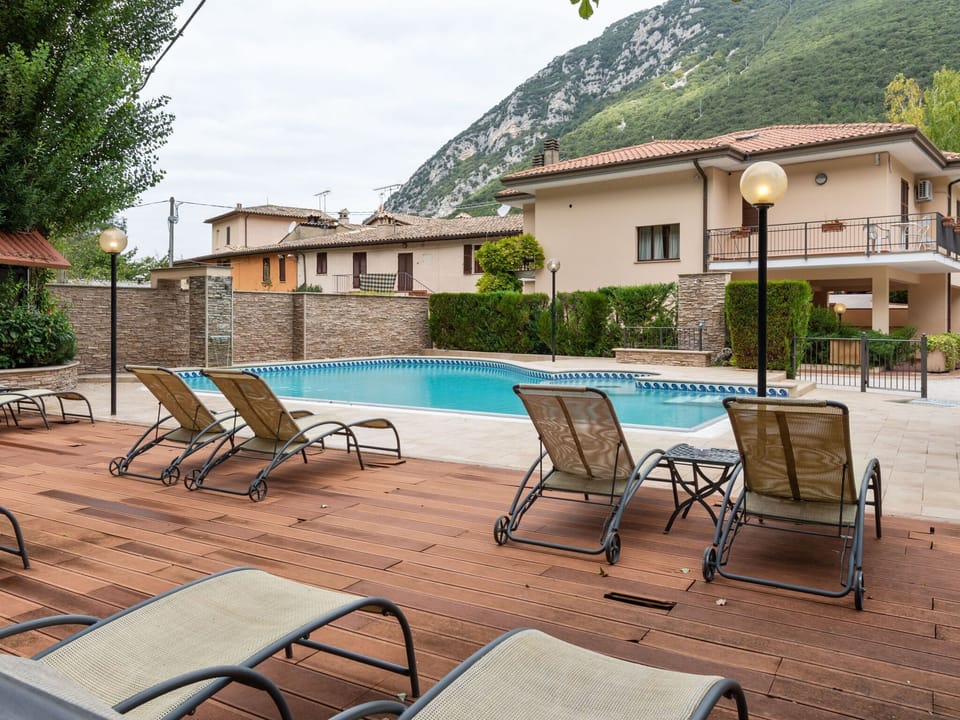 Holiday Home Swimming Pool