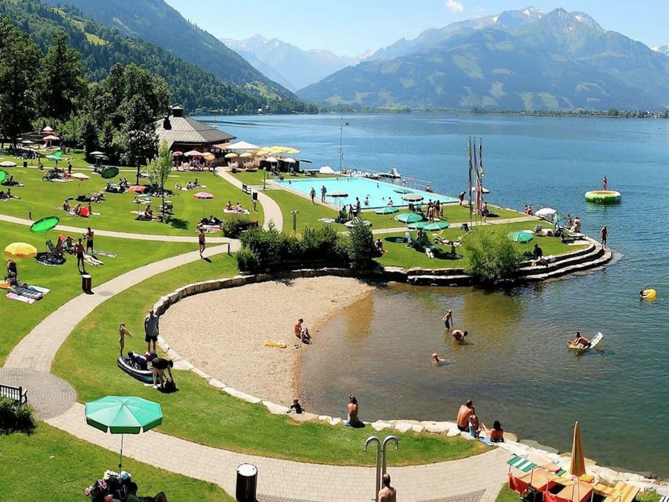 Region [summer] (>5 km)