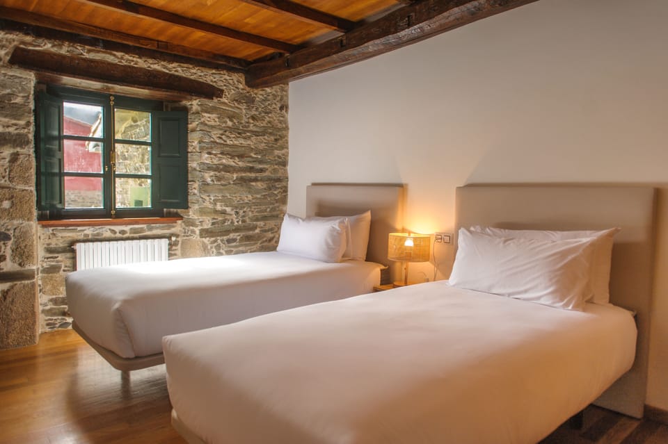 Twin Room | Free WiFi, bed sheets