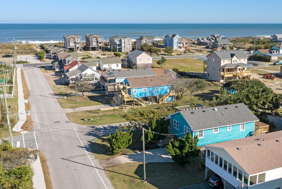 GR7811: Cooper Cabana | Aerial View