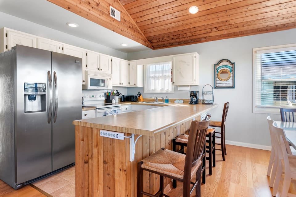 GR7811: Cooper Cabana | Kitchen