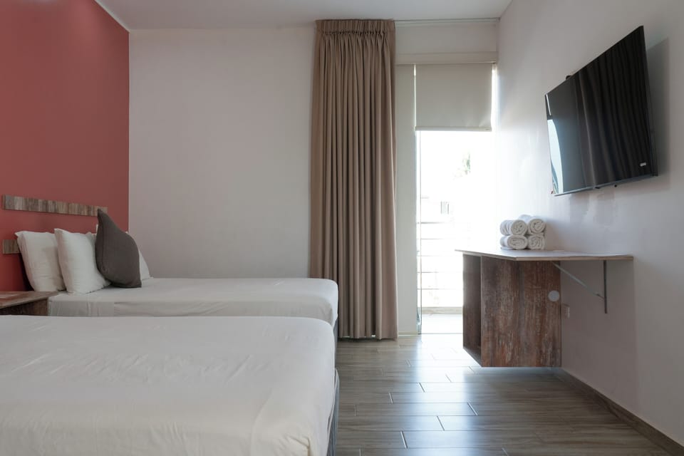 Deluxe Twin Room | Premium bedding, down comforters, desk, laptop workspace