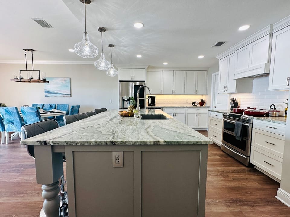 Ample kitchen, perfect for the family chef to enjoy family time
