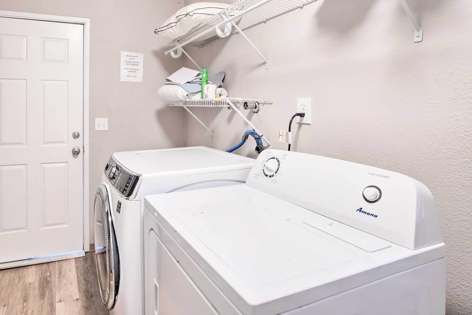 Washer + Dryer