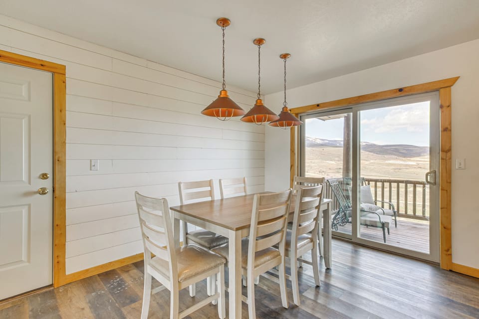 Dining Area | Main Level