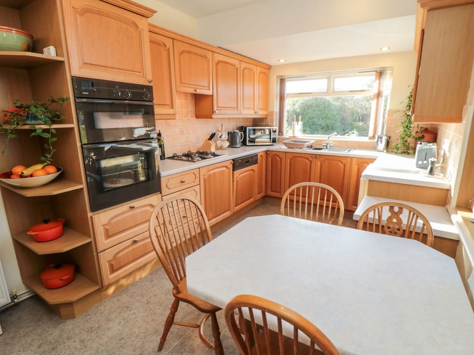 Fridge, dishwasher, electric kettle, toaster