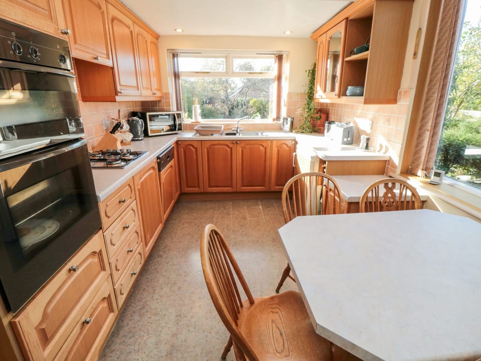 Fridge, dishwasher, electric kettle, toaster