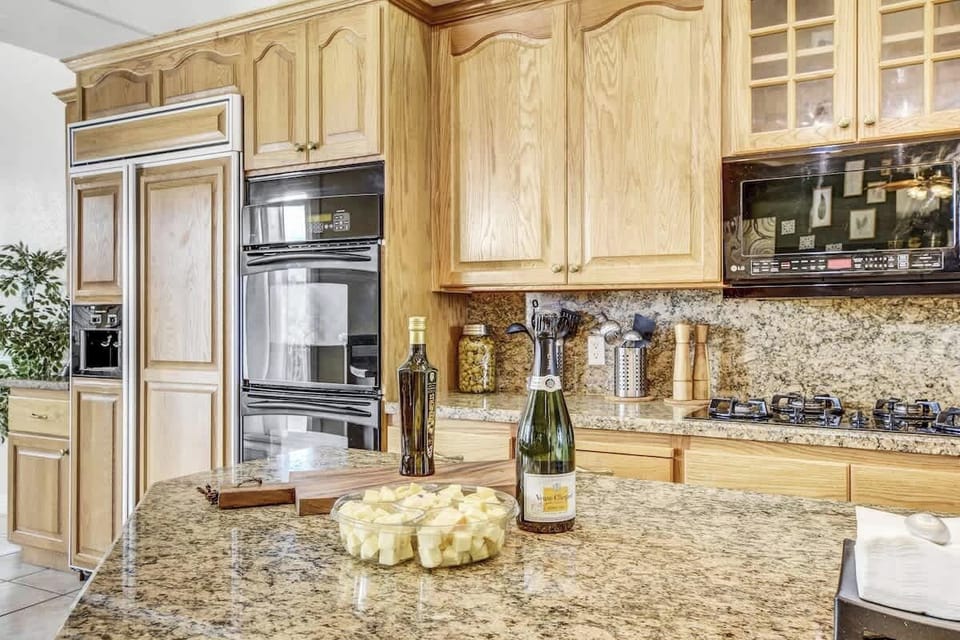 KITCHEN #1
