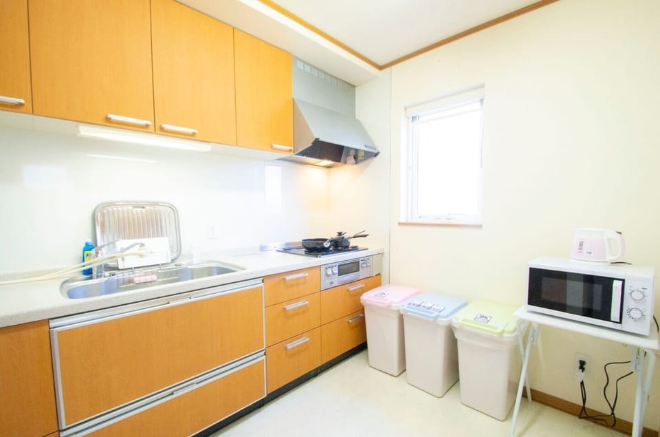 143. Kitchen
