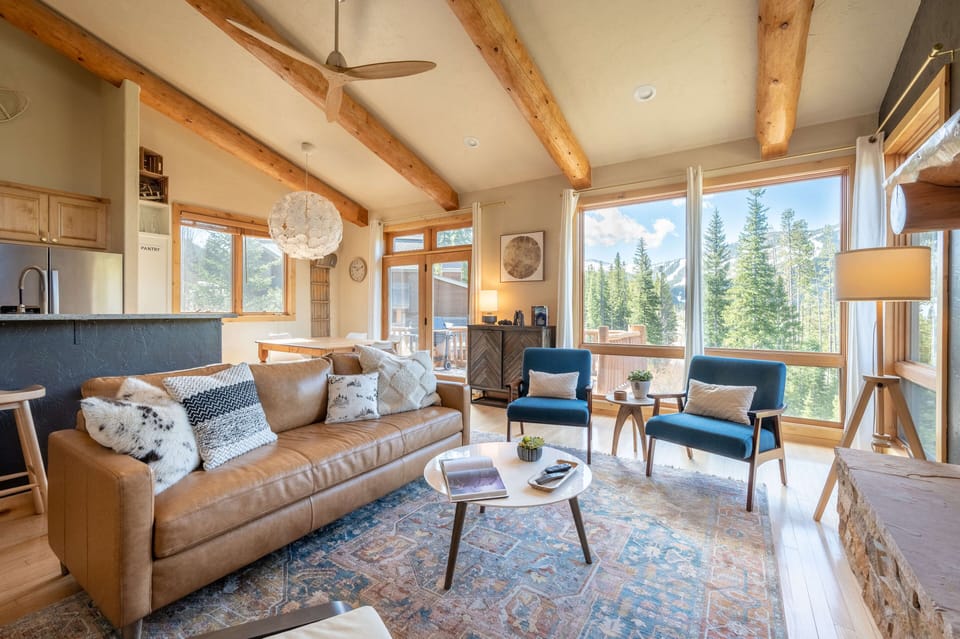 Open main level keeps the whole family in tune