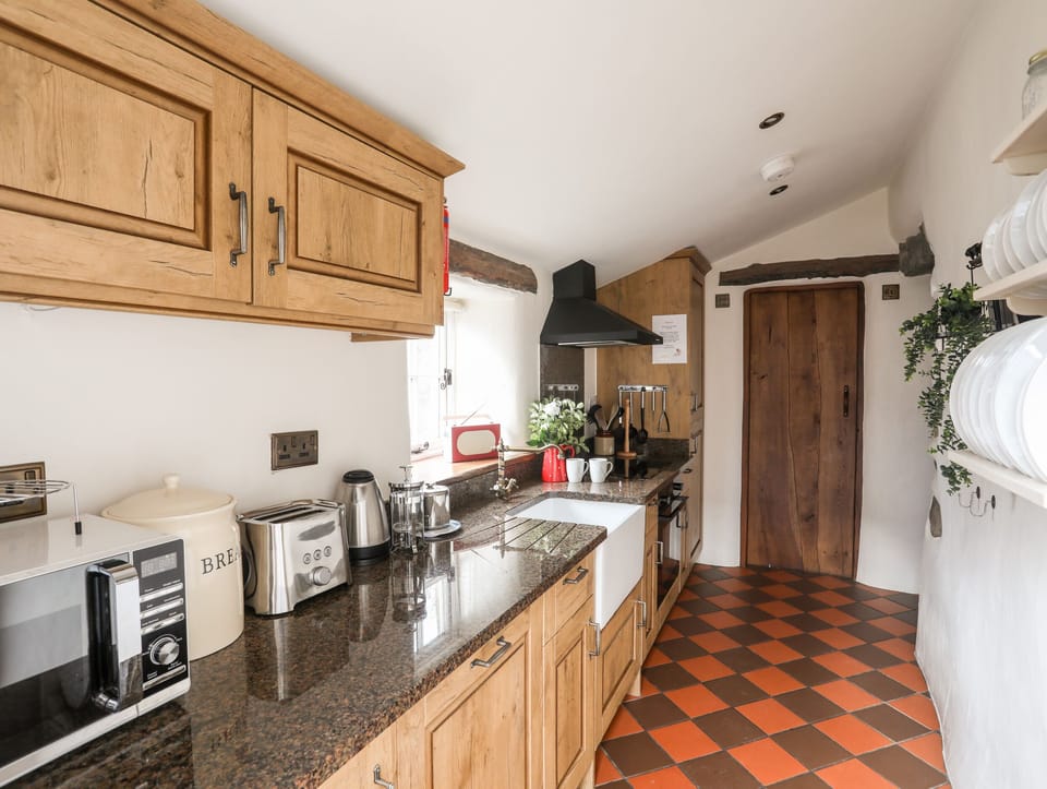 Fridge, dishwasher, electric kettle, toaster
