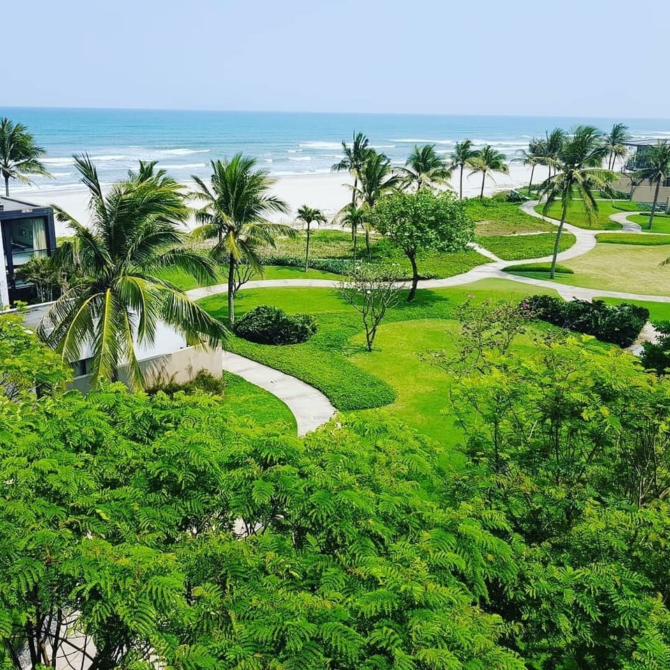 Beach/ocean view