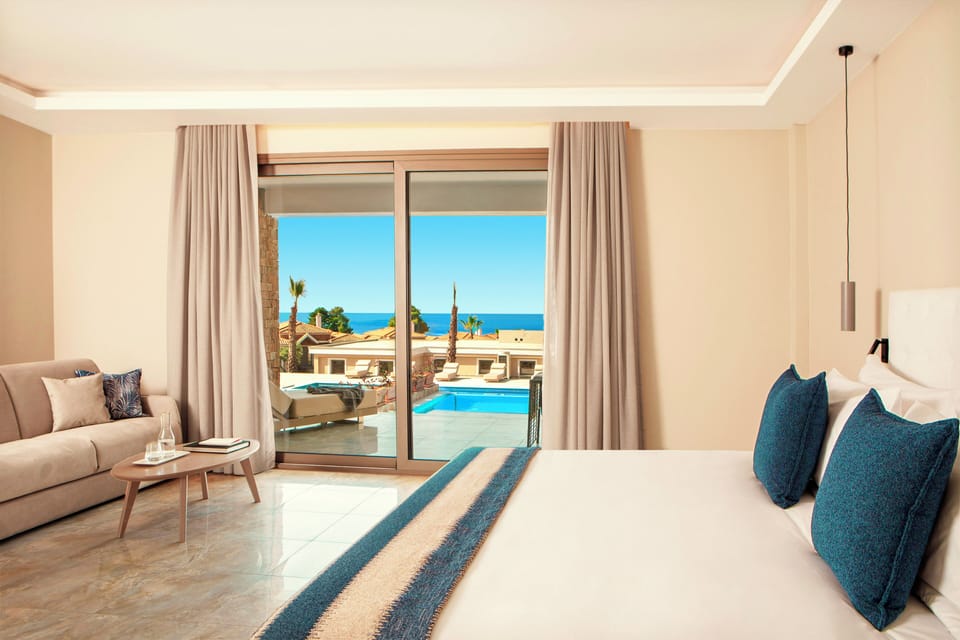 Prestige Bungalow Suite 1-Bedroom Private Pool | Egyptian cotton sheets, premium bedding, memory foam beds, minibar