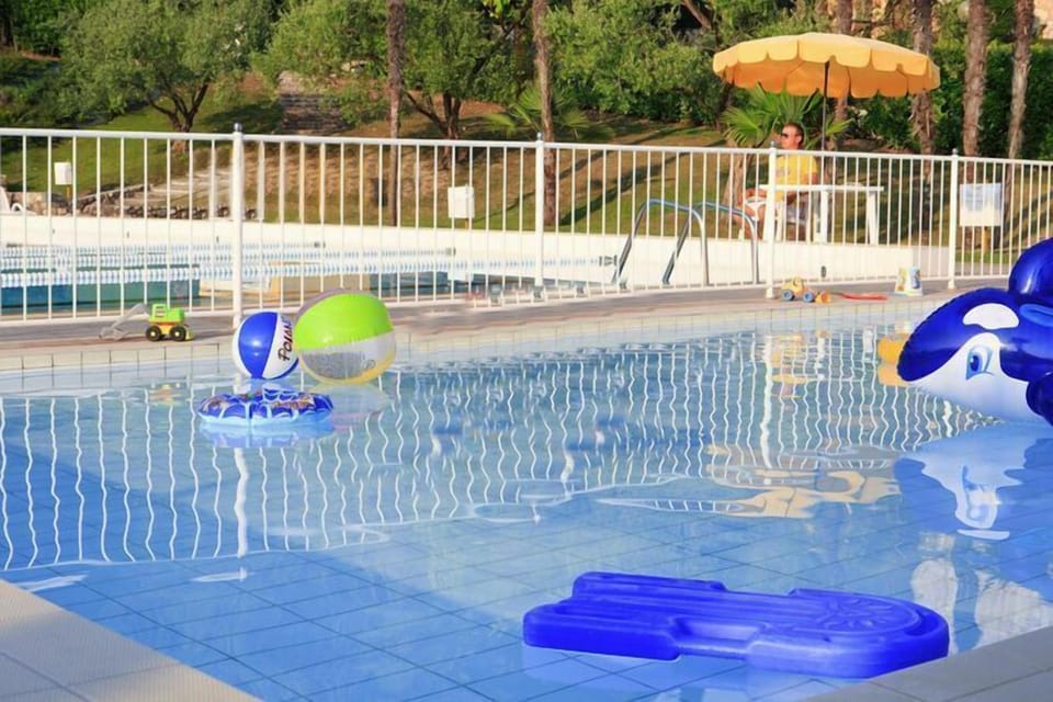 Holiday Home Swimming Pool