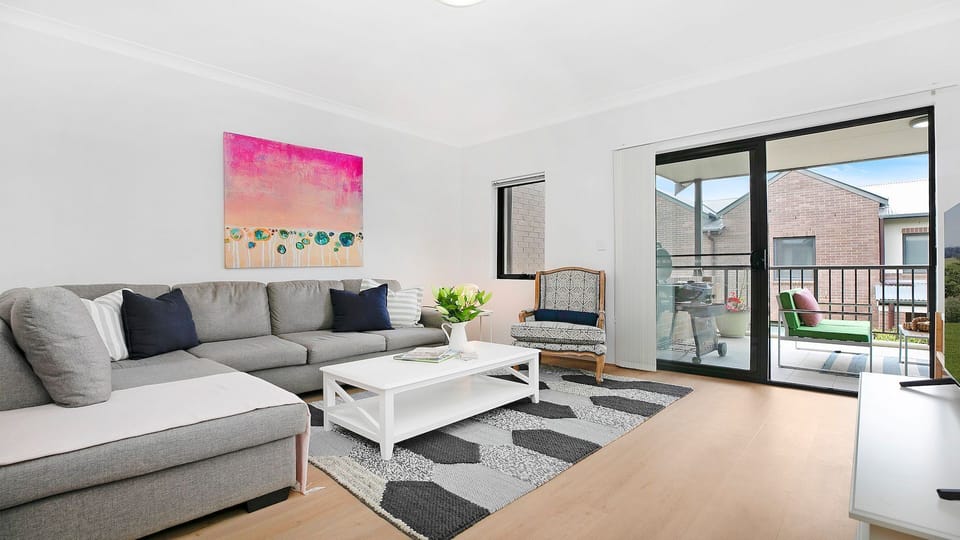 Bluebell | Lounge Room | Smart TV | WiFi