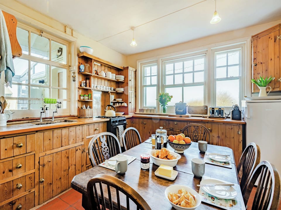 Kitchen | Coastguard&rsquo;s Cottage, Weybourne