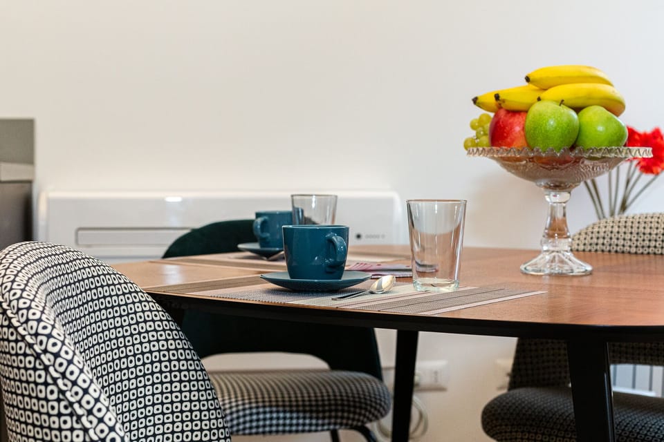 City Studio | Private kitchen | Full-size fridge, stovetop, dishwasher