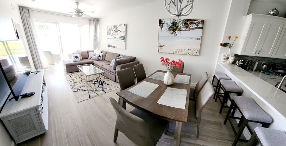 Renovated dining room (wide angle)