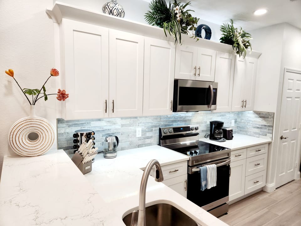 Fully furnished kitchen