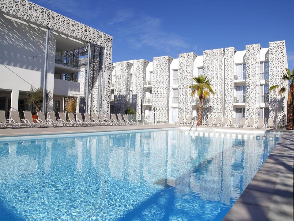 Holiday Home Swimming Pool