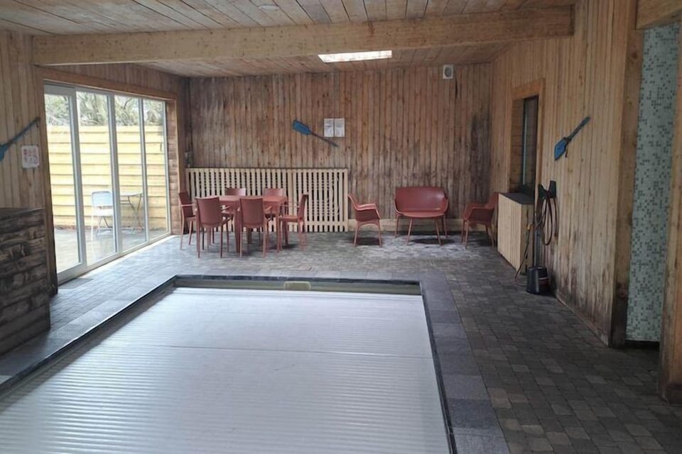 Holiday Home Swimming Pool