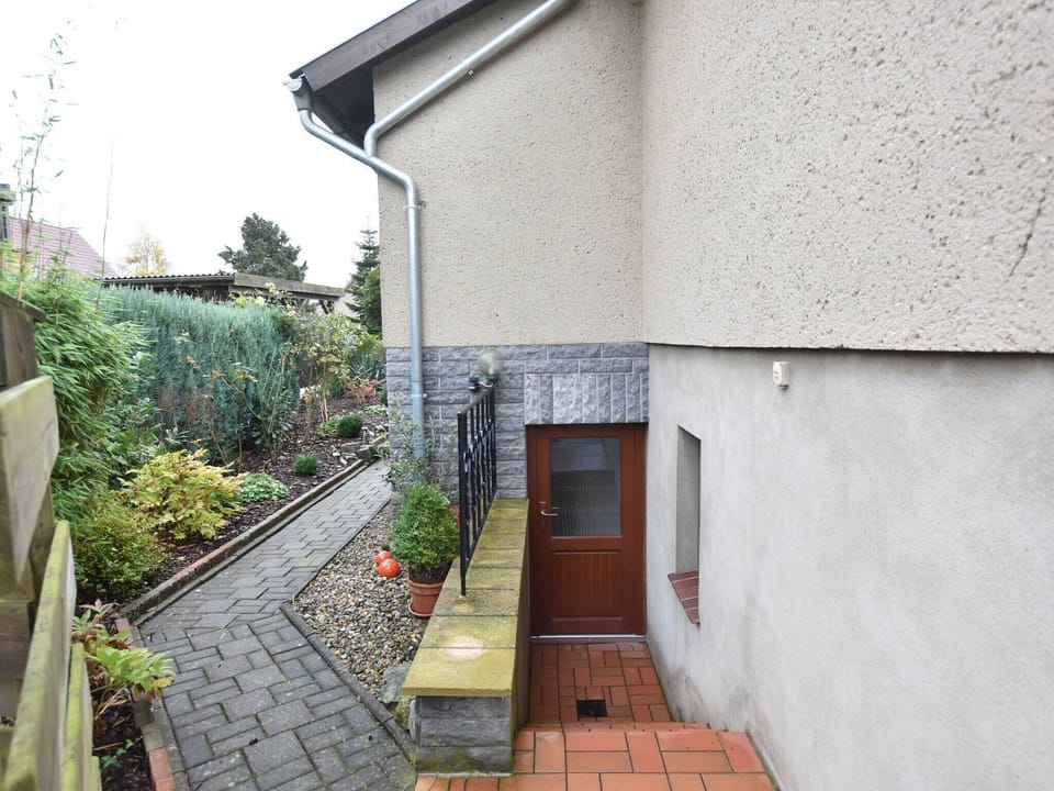 Entrance / Reception