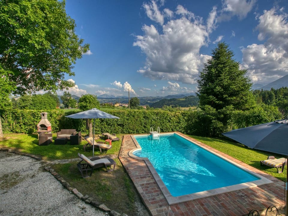 Holiday Home Swimming Pool