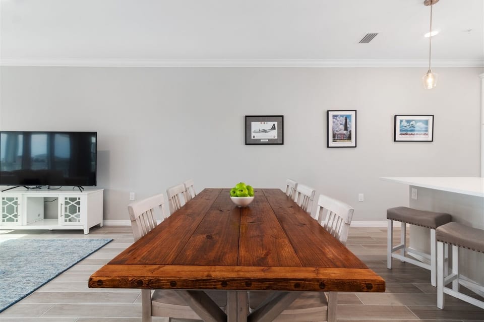 Lost Key Sea-130 Dining Room