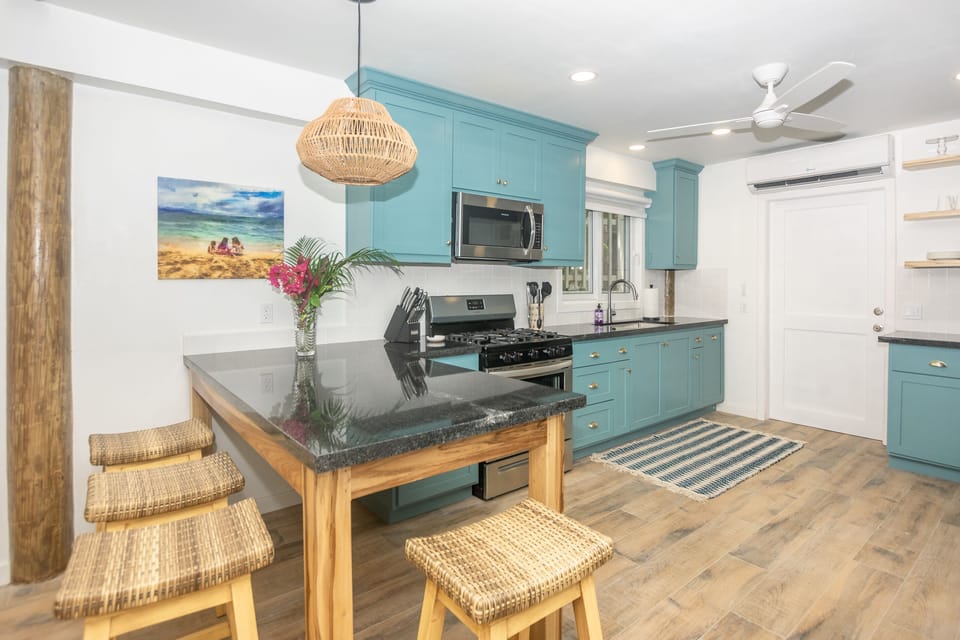 Beautiful Island seating