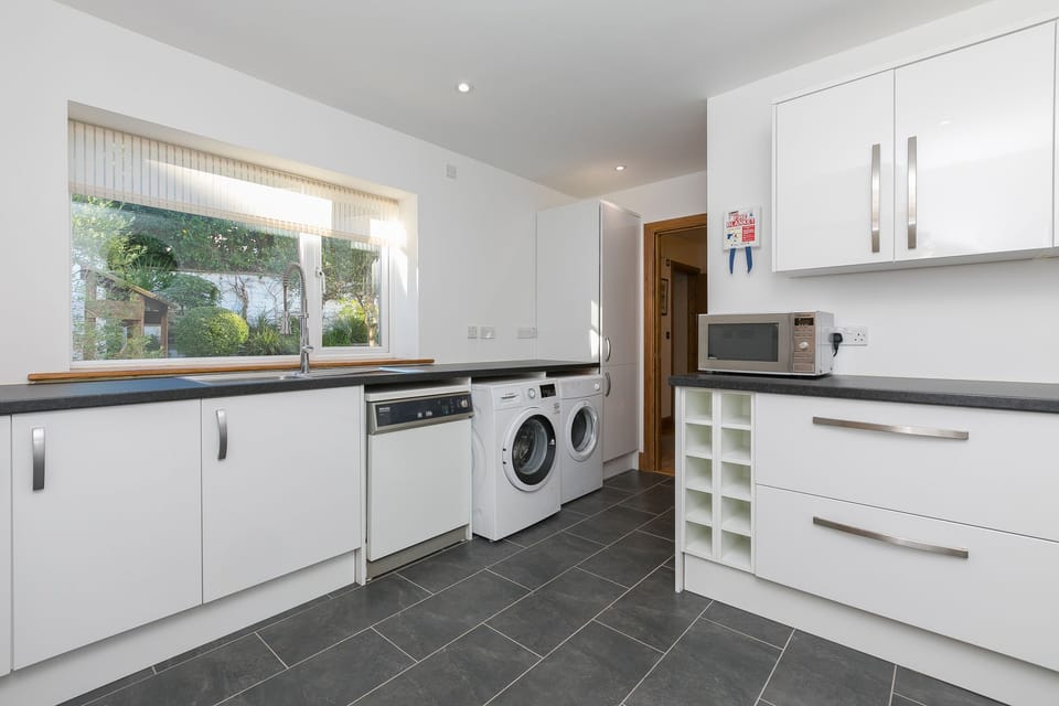 Fridge, dishwasher, electric kettle, toaster