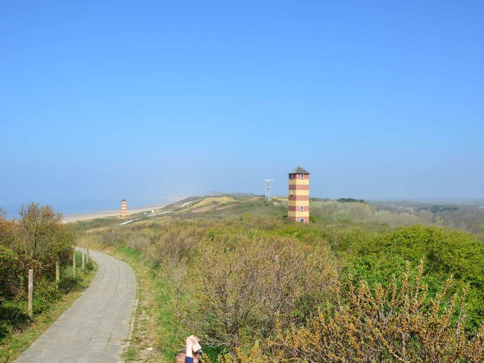 Surroundings [summer] (1-5 km)