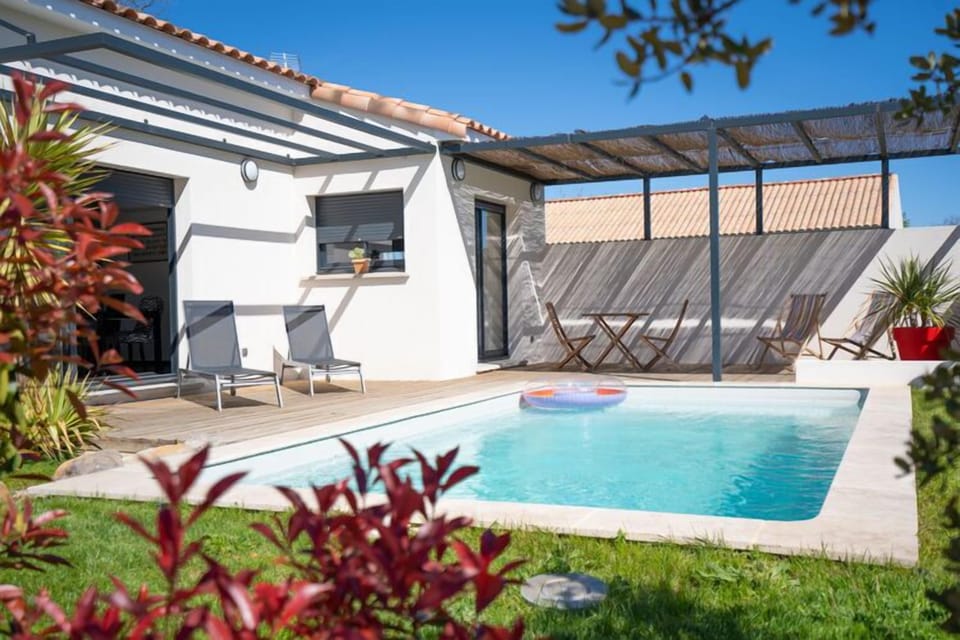 Holiday Home Swimming Pool