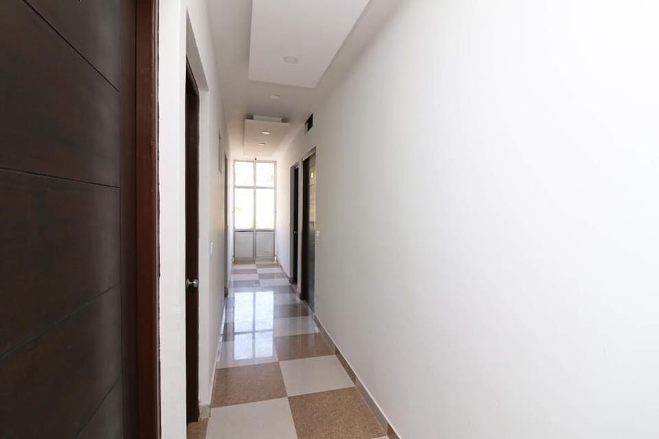 Deluxe Room | Living area