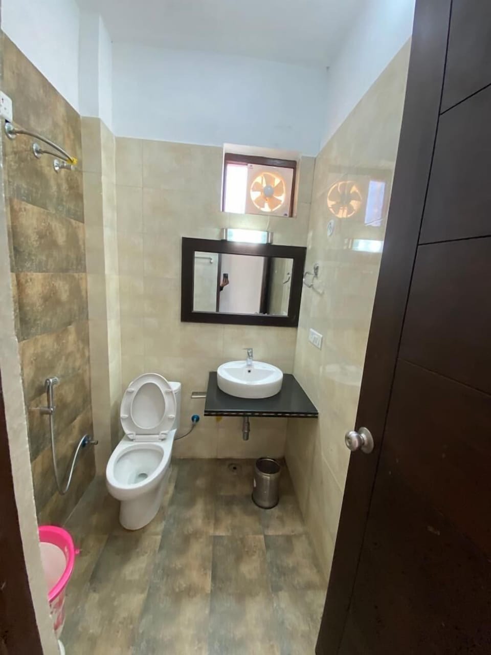 Deluxe Room | Bathroom
