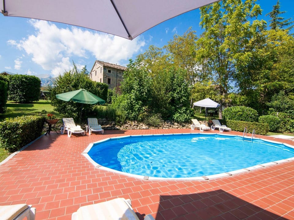 Holiday Home Swimming Pool